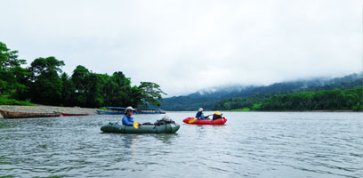 Packrafting near Shintuya
